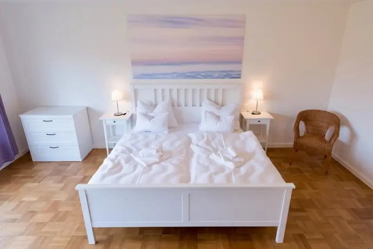Schlafzimmer Fewo Rosa